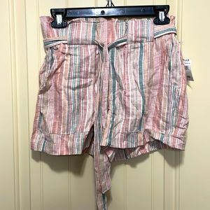 Cute boho linen type shorts
